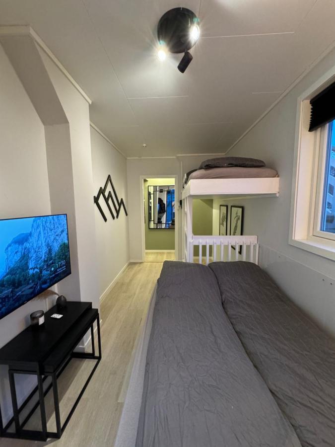 New! Modern - Central - Cozy Place By The Sherpa Stairs Apartment Tromso Exterior photo